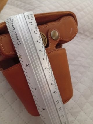 Funda cámara cuero marrón
