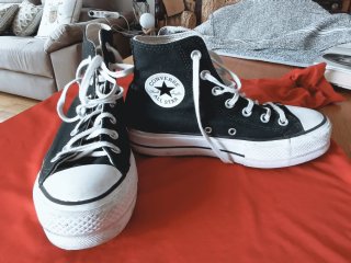 Botas Converse Negras con plataforma