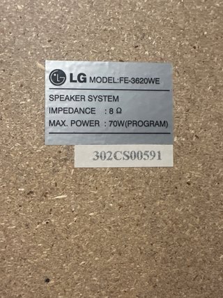 Subwoofer y 3 Altavoces Satélite LG