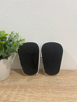 Espinilleras de fútbol mini