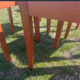 Juego de 4 sillas de madera y tela
