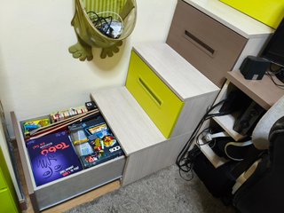Escritorio infantil con cajonera