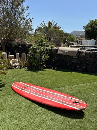 Tabla de surf Lost McKee y STORM.