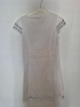 Tunica/Vestido blanco bordados talla M.Tallaje peq