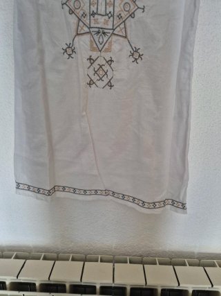 Tunica/Vestido blanco bordados talla M.Tallaje peq