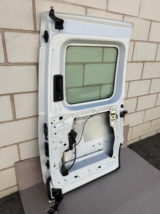 PUERTA CORREDERA DERECHA VOLKSWAGEN CADDY CRISTAL