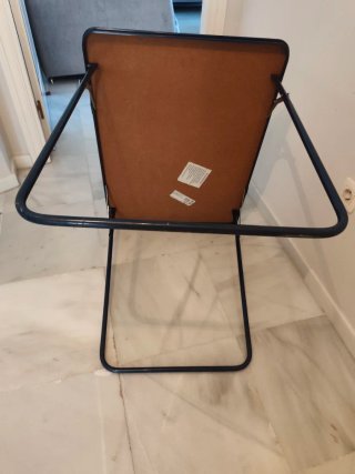 Mesa plegable camping beige y negra