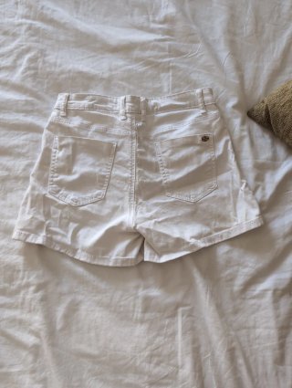 Lote 2 shorts vaqueros blancos Pull&Bear