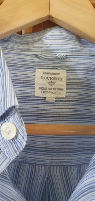 Camisa de rayas azules