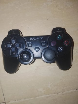Consola Sony PS3 Negra + Mando y Juegos