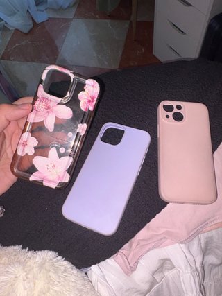 3 Fundas iPhone 13 Mini la morada si que esta perf
