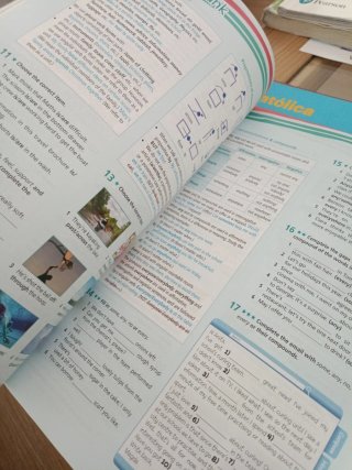 Libros ingles 4° eso. Right on. Express publishing