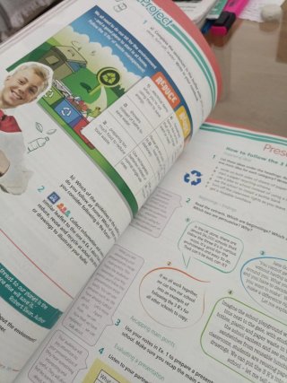 Libros ingles 4° eso. Right on. Express publishing