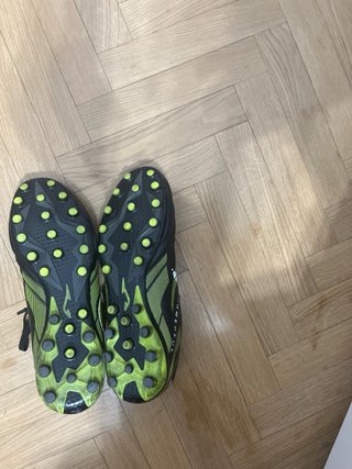 Botas Joma Negras y Verdes