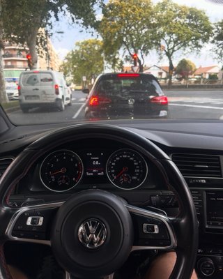 Volkswagen Golf GTI Performance DSG6 230 CV | Stag