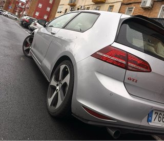 Volkswagen Golf GTI Performance DSG6 230 CV | Stag