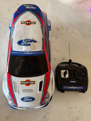 Coche Radiocontrol Ford Focus Martini Racing
