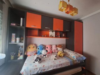 Dormitorio juvenil naranja/marrón