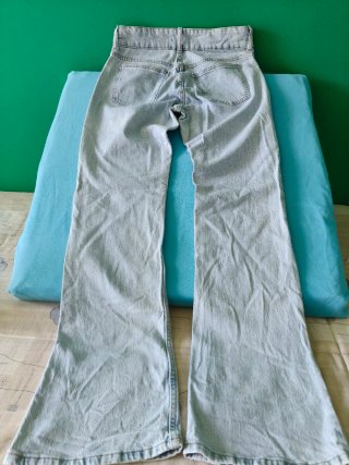 Pantalón vaquero flare Pull&Bear