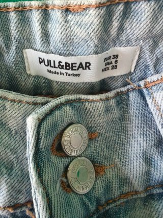 Pantalón vaquero flare Pull&Bear