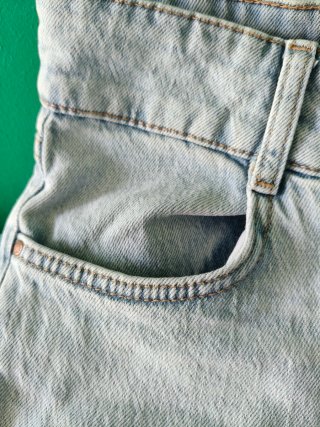 Pantalón vaquero flare Pull&Bear