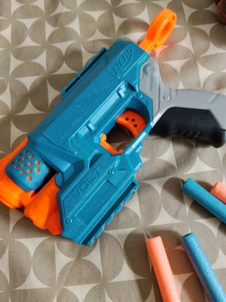 Pistola Nerf Elite 2.0 Volt