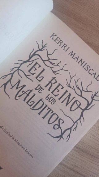 Libro: El reino de los malditos - Kerri Maniascalc