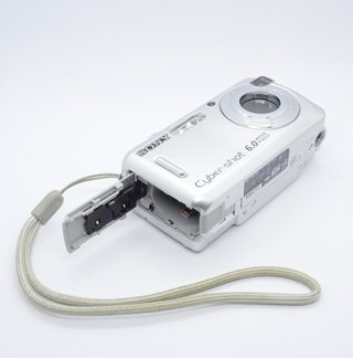 Sony Cyber-shot DSC-S600 6MP Fotocamera