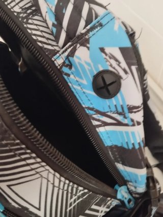 Mochila Coolpack negra y azul