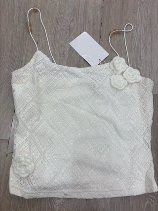 Top blanco encaje flores