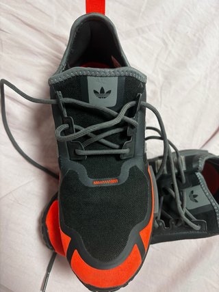 Zapatillas Adidas NMD Negras y Naranjas
