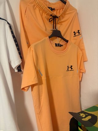 Conjunto deportivo Under todas las tallas