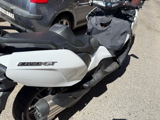 Maxi Scooter BMW Negra y Blanca