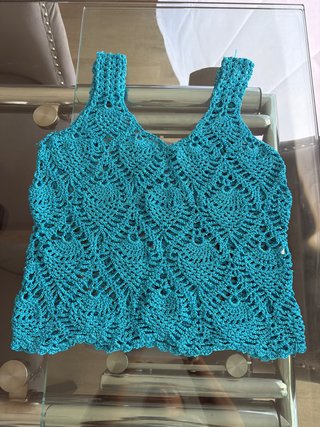 Top de ganchillo azul turquesa