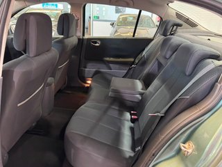 RENAULT Megane SEDAN LUXE DYNAMIQUE 1.6 16V