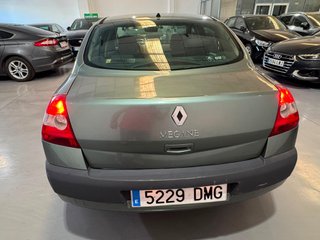RENAULT Megane SEDAN LUXE DYNAMIQUE 1.6 16V