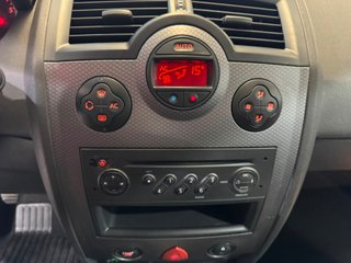 RENAULT Megane SEDAN LUXE DYNAMIQUE 1.6 16V