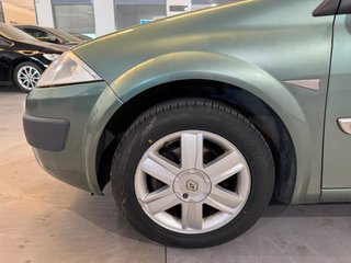 RENAULT Megane SEDAN LUXE DYNAMIQUE 1.6 16V
