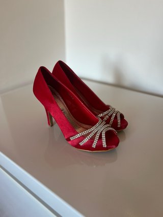 Tacones Rojos con Brillantes