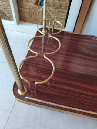 Mesa auxiliar estilo Mid Century