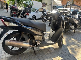 Honda SH 125i Negra