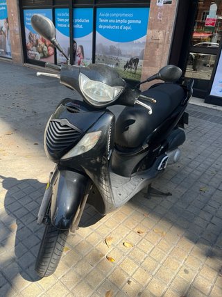 Honda SH 125i Negra
