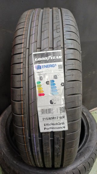 215/65 R17 99V GOODYEAR EFFICIENTGRIP PERFORMANCE