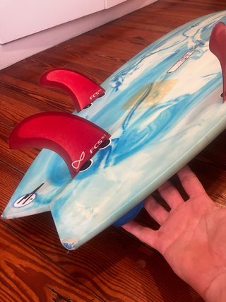 Tabla de surf MOOR MCKEE 5'8''