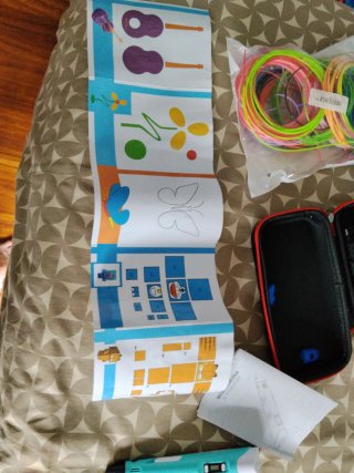 Lápiz 3D con filamentos y accesorios