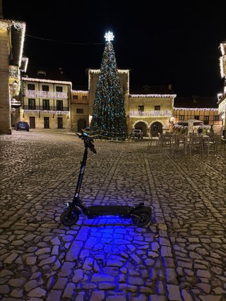 Patinete Eléctrico con Luces LED Azules,