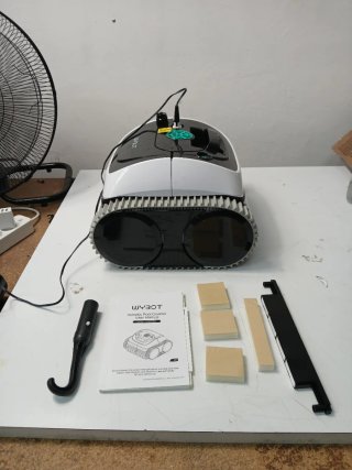WYBOT C1 Robot Limpiafondos Piscina