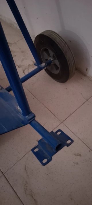 Carretilla de tablero azul
