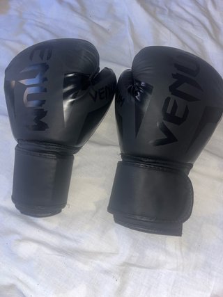 Guantes de boxeo Venum negros