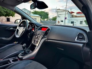 Opel Astra 2010
